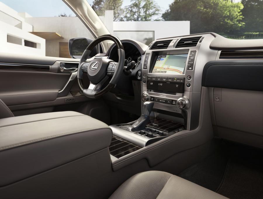Интерьер Lexus GX460 (URJ150) 2019 года  (NA) (фото 13 из 41)